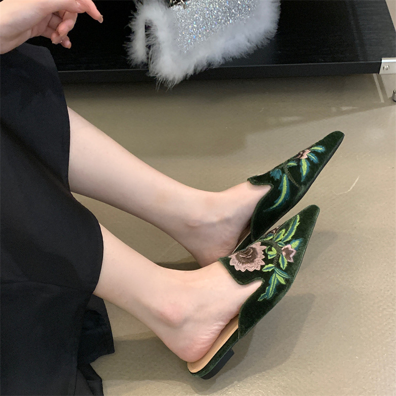 2026 New Women's Shoes Embroid - огляд і ціна Embroidery Flower