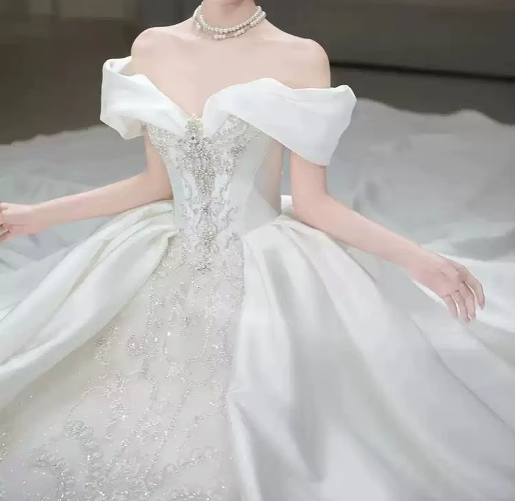 Chic Wedding Dresses Off Shoul - огляд і ціна Embroidery Wedding